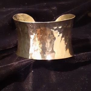 Vtg Hammered silverplated brass cuff